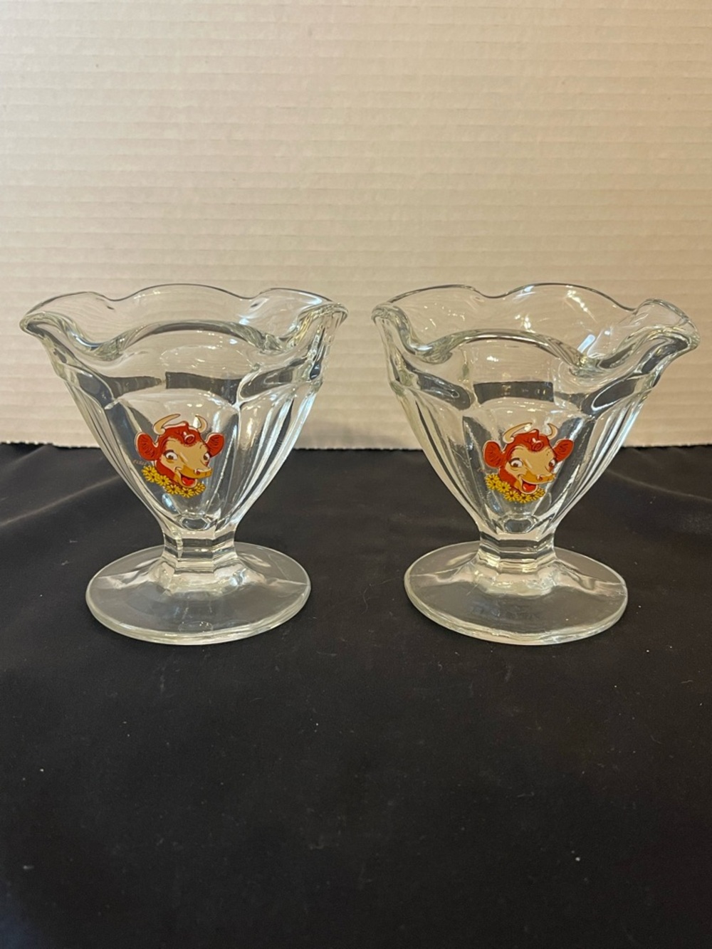 Set of 2 Clear Glass Dessert Cups with Borden’s Elsie